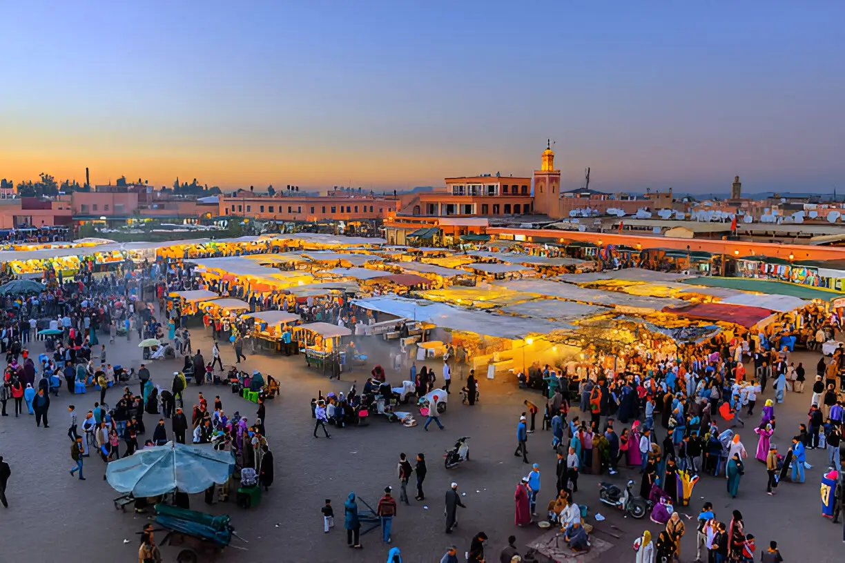 Famous Djemaa El Fna Square Der berühmte Platz Jemaa El Fna